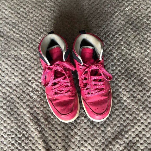 Pink Jordans - Picture 2 of 4